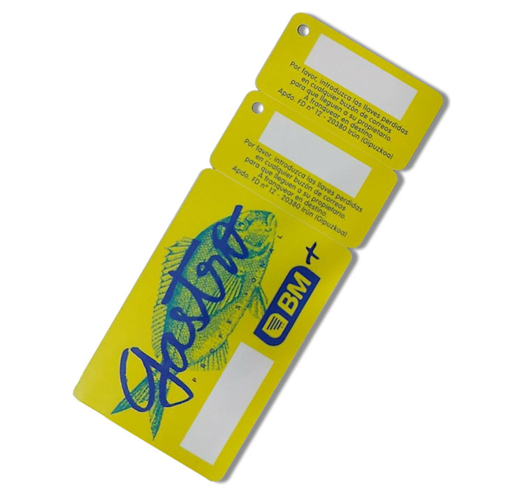 L'étiquette volante combinée en plastique sécable 2 en 1 en carte PVC est-elle une nouvelle introduction sur le marché ?